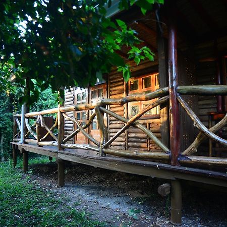 Mukono Town Serenada Eco Resort מראה חיצוני תמונה