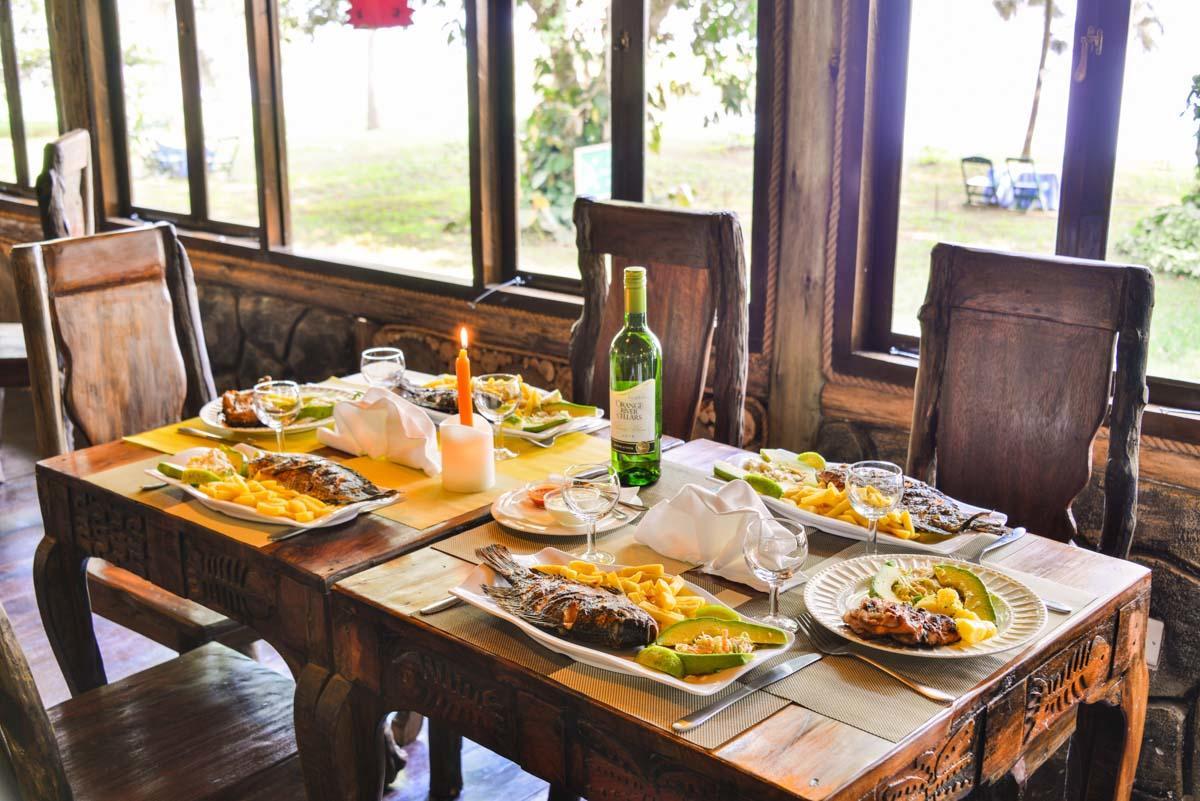 Mukono Town Serenada Eco Resort מראה חיצוני תמונה